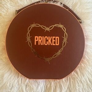 Jeffree star ‘Pricked’ discontinued eyeshadow